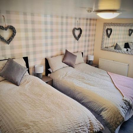 The Crown Inn Ystalyfera Экстерьер фото