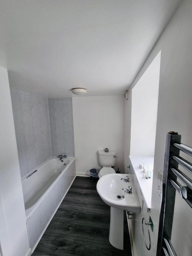 The Crown Inn Ystalyfera Экстерьер фото